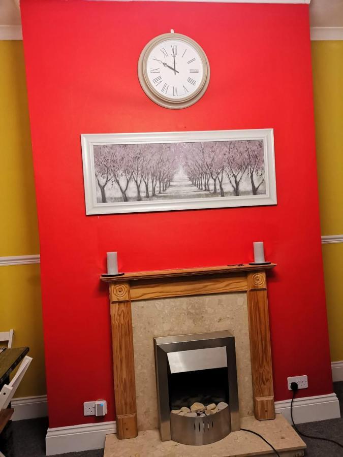 The Superhost - 4 Bedroom House صندرلاند المظهر الخارجي الصورة