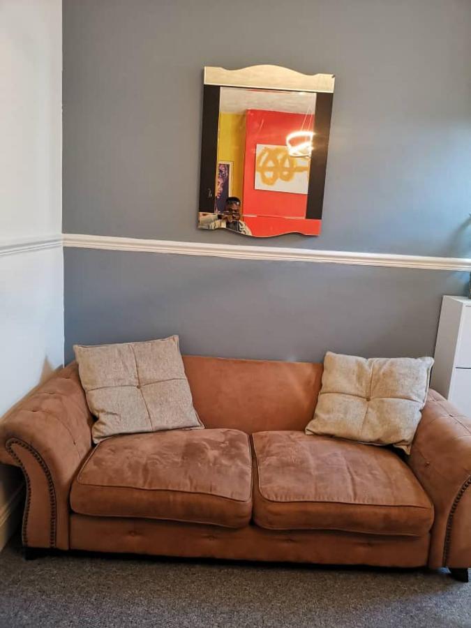 The Superhost - 4 Bedroom House صندرلاند المظهر الخارجي الصورة